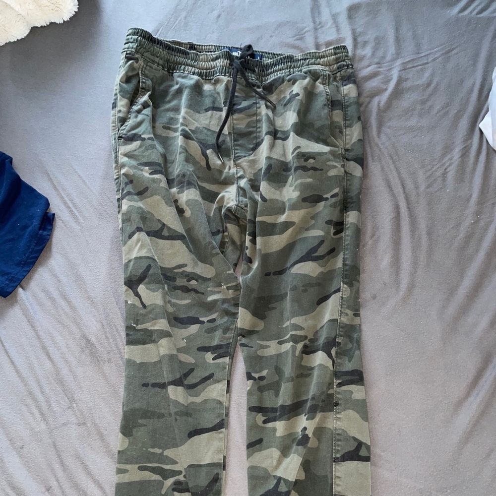 Hollister Camouflaged Joggers